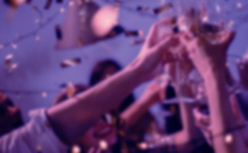 實(shí)用的畢業(yè)酒會(huì)邀請(qǐng)函四篇