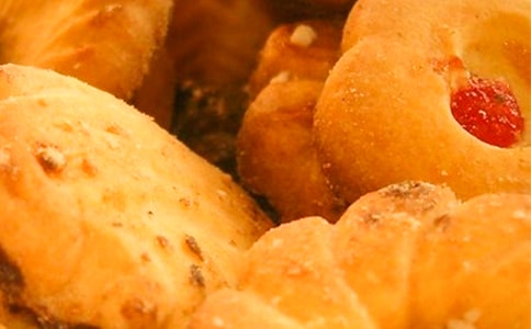 �A�����ӛ����700��