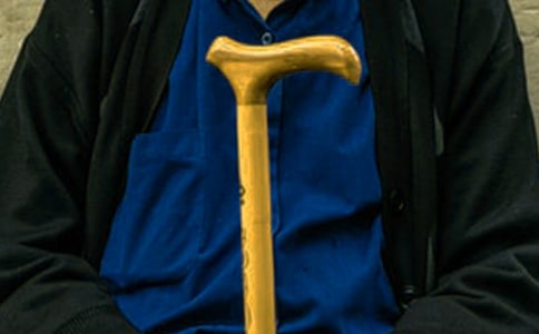 ����ĸ�Ĺ�������400��