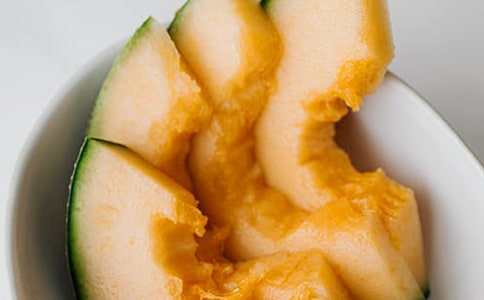 初三作文:吃哈密瓜的收獲600字