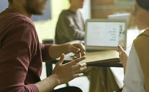 ��Ůͬ����̎��(y��ng)������̎���