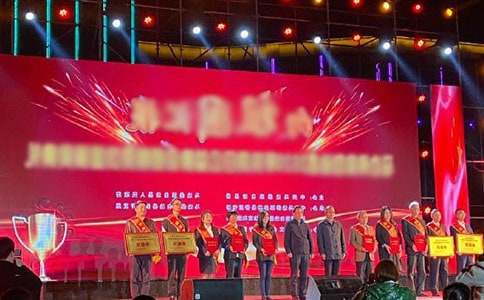 �P(gu��n)���C��(ji��ng)��Y����400�֣�ͨ��16ƪ��