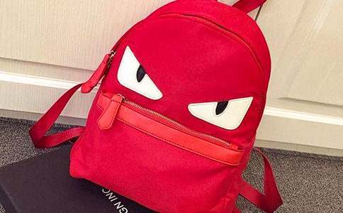 ���c���Լ��ı�������