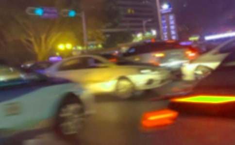 ܇�v�\ݔ��(y��ng)���������ģ�ͨ��7ƪ��