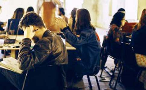 介紹我的大學(xué)生活作文(通用29篇)