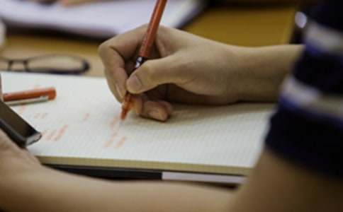 ��ϲ�����c��̫��֮�_���J���꡷�x������ķ���