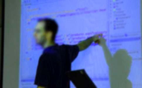 �����ҳ��L��·�ϵ�ָ·��������