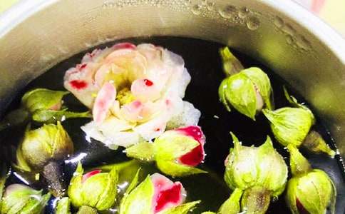 �y����һ���h��ľջ�������