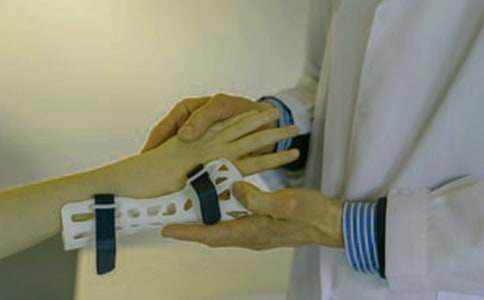 ���Ѫ�����߾�ٛ(z��ng)���h��