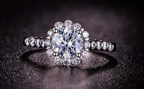 ȤζͯԒ���£�ħ���y��ָ