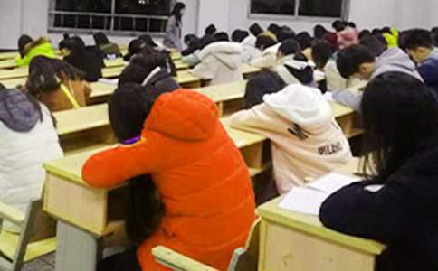 ���W(xu��)λӢ�Z��ԇģ�M�}�ӷ�Ӗ(x��n)��