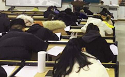 �ɽ��߶��όW(xu��)���Z�����п�ԇ��