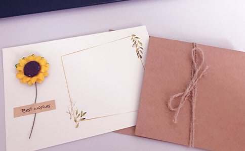 簡明的明信片寄語