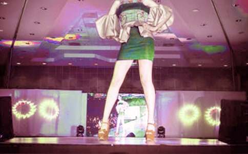 ����Сģ��400������