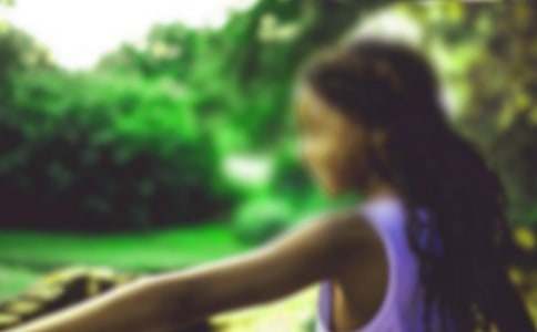 ��(y��u)���Ů��_700��