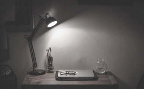 ������ҹ���һ����700��