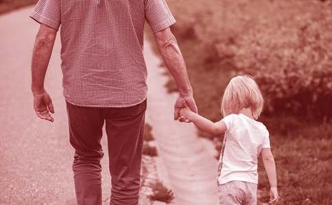 ���˪�(d��)؈�OŮ����С�W(xu��)���꼉(j��)����