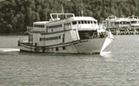 工藝品—游艇作文