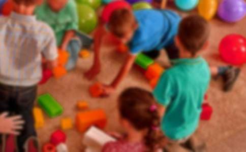 我的爸爸幼兒園大班語(yǔ)言教案(精選14篇)