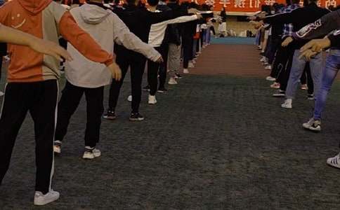 һ�꼉(j��)����ٵĿ��D����200��