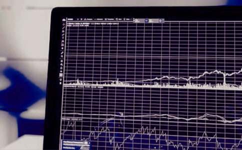 �Cȯ�ĘI(y��)���c���ɷ��ƸĽM