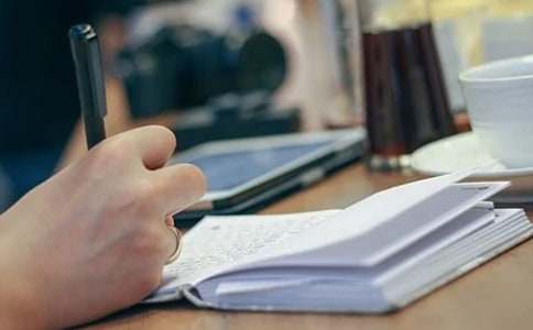 ѩ������2000��