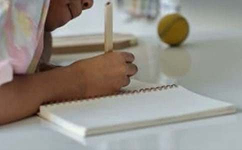 ֪�e(cu��)�͸ĵ�С��ͯԒ����