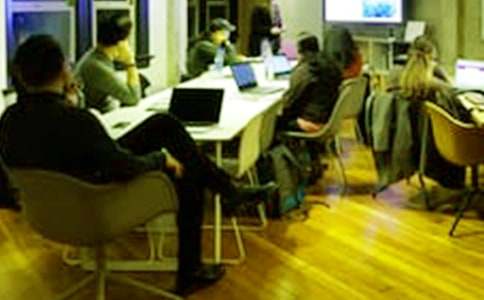 ����(d��ng)���ĵ���Մ��(hu��)����